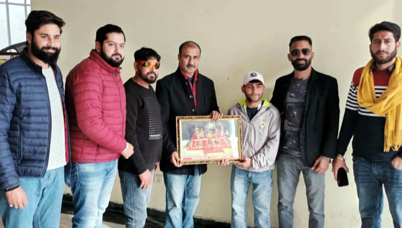J&K Sports Council member, Ranjeet Kalra presenting memento to Rahul Sharma in presence of others at Jammu on Saturday. J&K Sports Council member, Ranjeet Kalra presenting memento to Rahul Sharma in presence of others at Jammu on Saturday.
