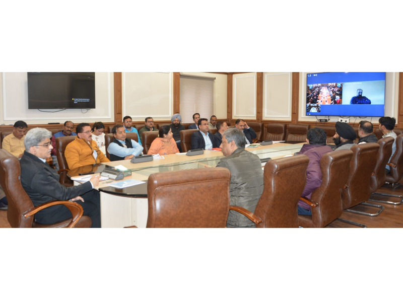 ACS APD chairing a meeting. ACS APD chairing a meeting.