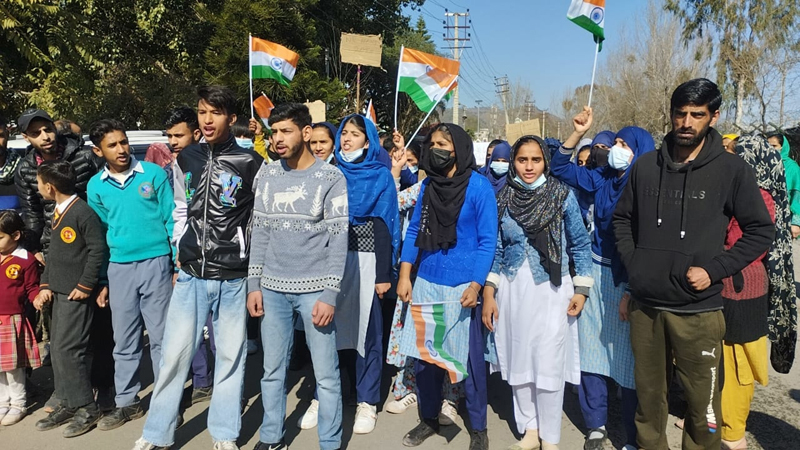 Local public and students protesting against closure of street in Rajouri town on Tuesday. — Excelsior/ Imran Local public and students protesting against closure of street in Rajouri town on Tuesday. — Excelsior/ Imran