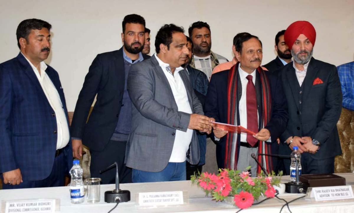 Advisor Bhatnagar during mega meet of All India Transporters at SKICC. Advisor Bhatnagar during mega meet of All India Transporters at SKICC.