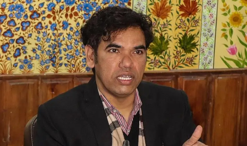 Don’t Create Panic, Enough Stock Of Petrol, Kerosene, LPG In Valley: Div Com Kashmir Don’t Create Panic, Enough Stock Of Petrol, Kerosene, LPG In Valley: Div Com Kashmir