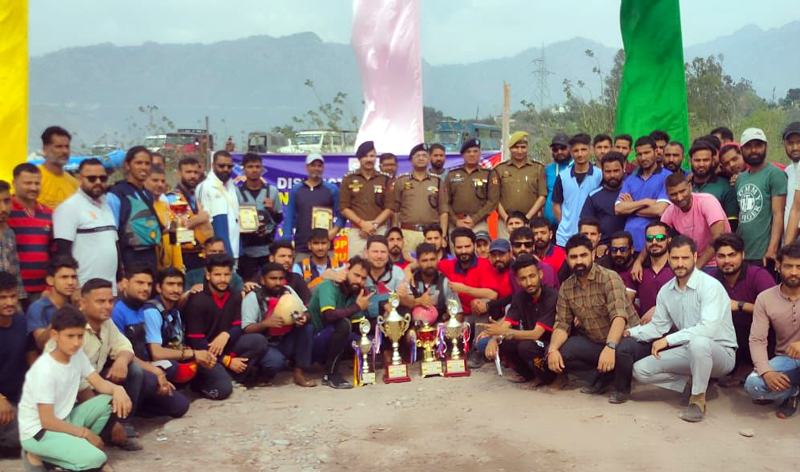 Winners posing with SSP Reasi Amit Gupta on Wednesday. Winners posing with SSP Reasi Amit Gupta on Wednesday.