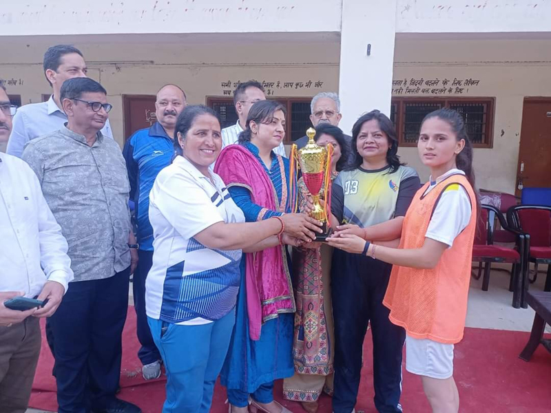 Trophy being presented to Captain of winning team by dignitaries at Jammu on Wednesday. Trophy being presented to Captain of winning team by dignitaries at Jammu on Wednesday.