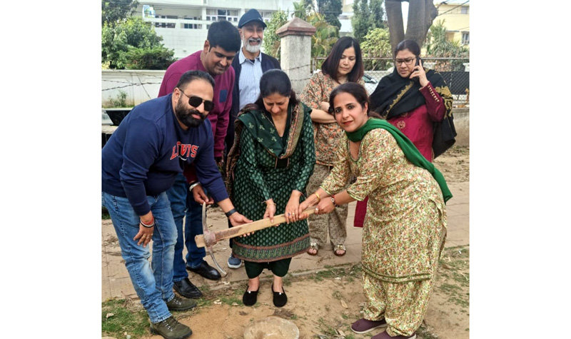 JMC Councillor, Rahul Kumar starts renovation work at a Park in Gandhi Nagar. JMC Councillor, Rahul Kumar starts renovation work at a Park in Gandhi Nagar.