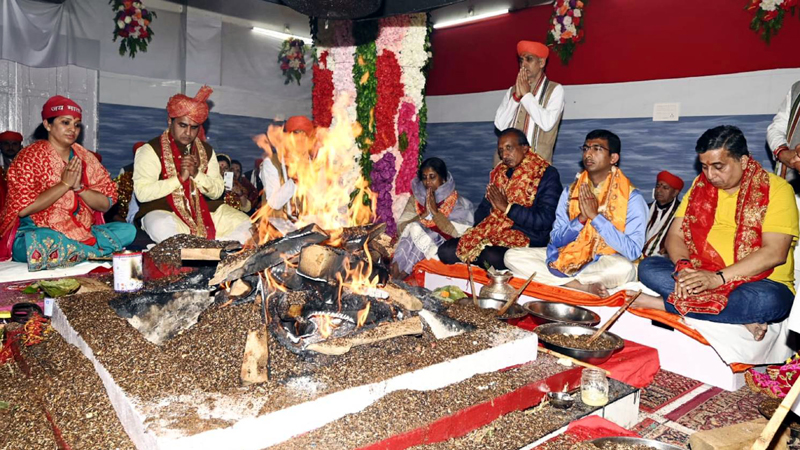 Purna Ahuti being performed to conclude Shat Chandi Maha Yagya at Mata Vaishno Devi Bhawan on Thursday. Purna Ahuti being performed to conclude Shat Chandi Maha Yagya at Mata Vaishno Devi Bhawan on Thursday.
