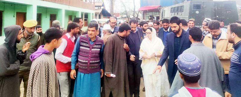 Chairperson Waqf Board, Dr Darakhshan Andrabi inaugurating public facility block at Nadihal Ziarat in Baramulla. Chairperson Waqf Board, Dr Darakhshan Andrabi inaugurating public facility block at Nadihal Ziarat in Baramulla.