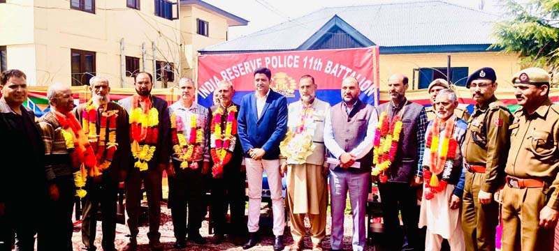 CO IRP 11th Battalion Sandeep Mehta (SSP) and other senior officers posing with retiring police personnel during a farewell function. CO IRP 11th Battalion Sandeep Mehta (SSP) and other senior officers posing with retiring police personnel during a farewell function.