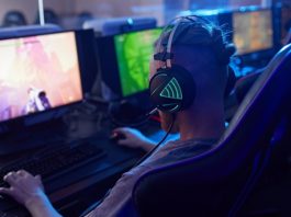 The Evolution of Digital Sports Entertainment and Competition