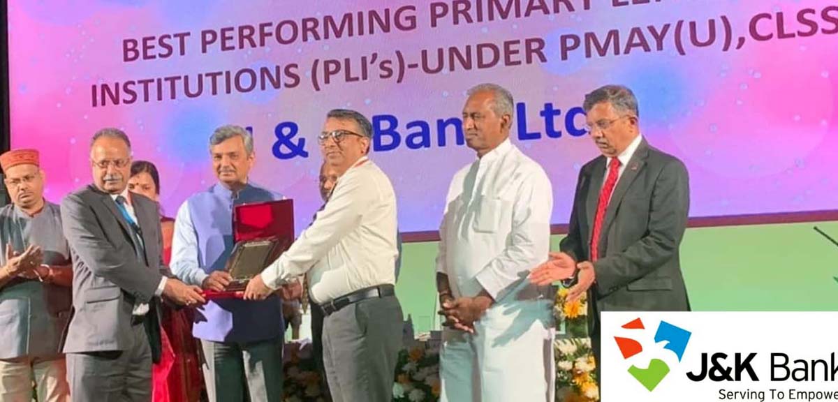 J&K Bank bags award for outstanding contribution under PM Awas Yojana