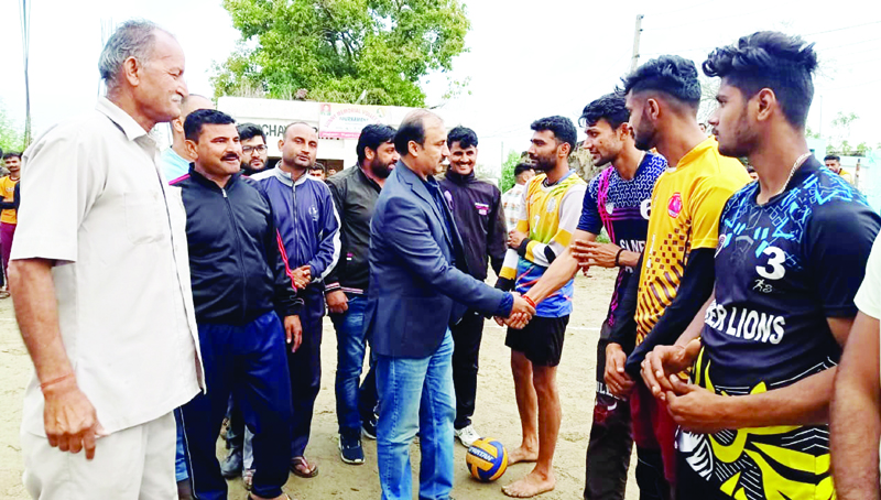 Member Sports Council Ranjeet Kalra interacting with players at Arnia in RS Pura area on Monday. Member Sports Council Ranjeet Kalra interacting with players at Arnia in RS Pura area on Monday.