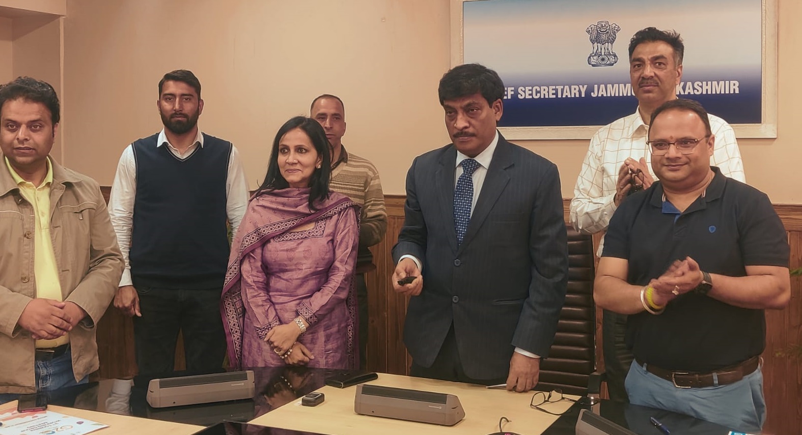 CS launches G-20 Quiz & Photo Competition on My Gov portal-20