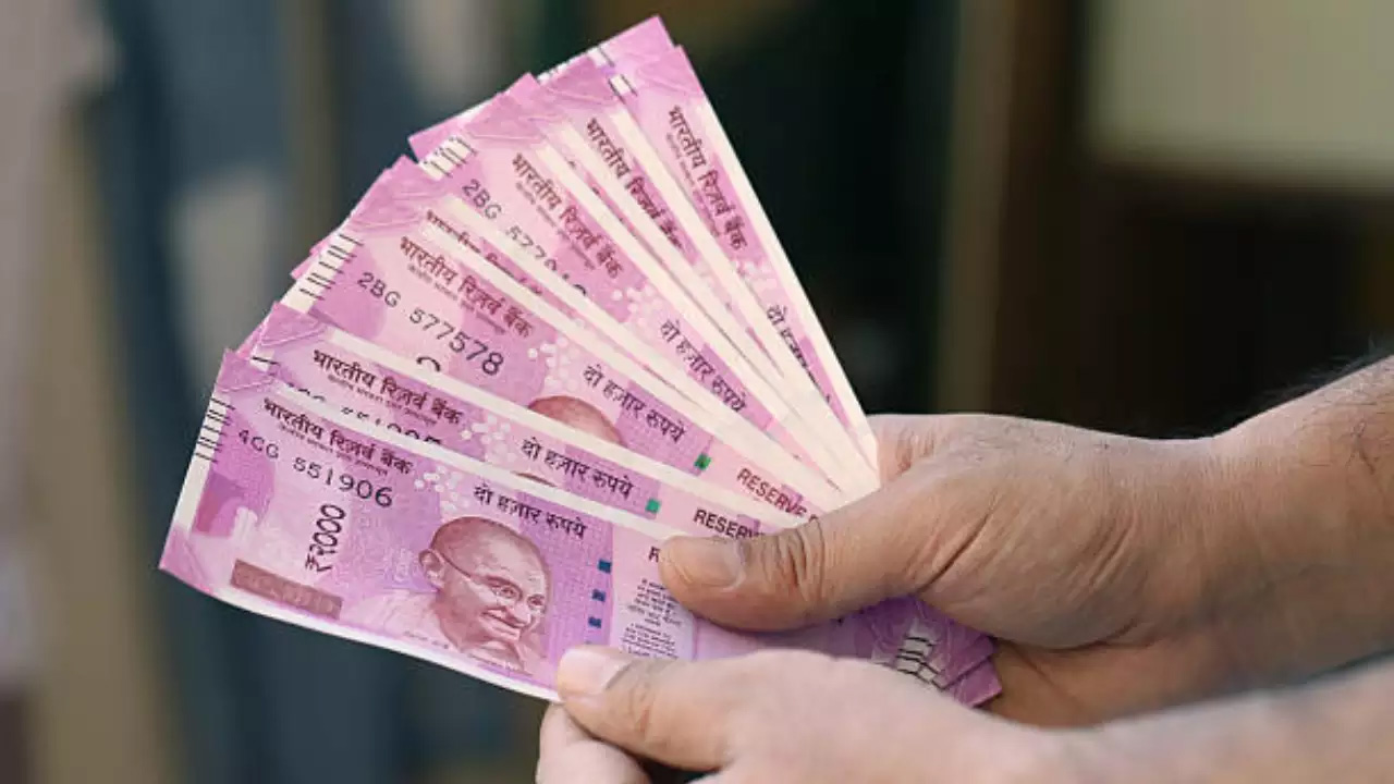 No Proposal To Extend Deadline For Exchange Of Rs 2,000 Notes: FinMin No Proposal To Extend Deadline For Exchange Of Rs 2,000 Notes: FinMin