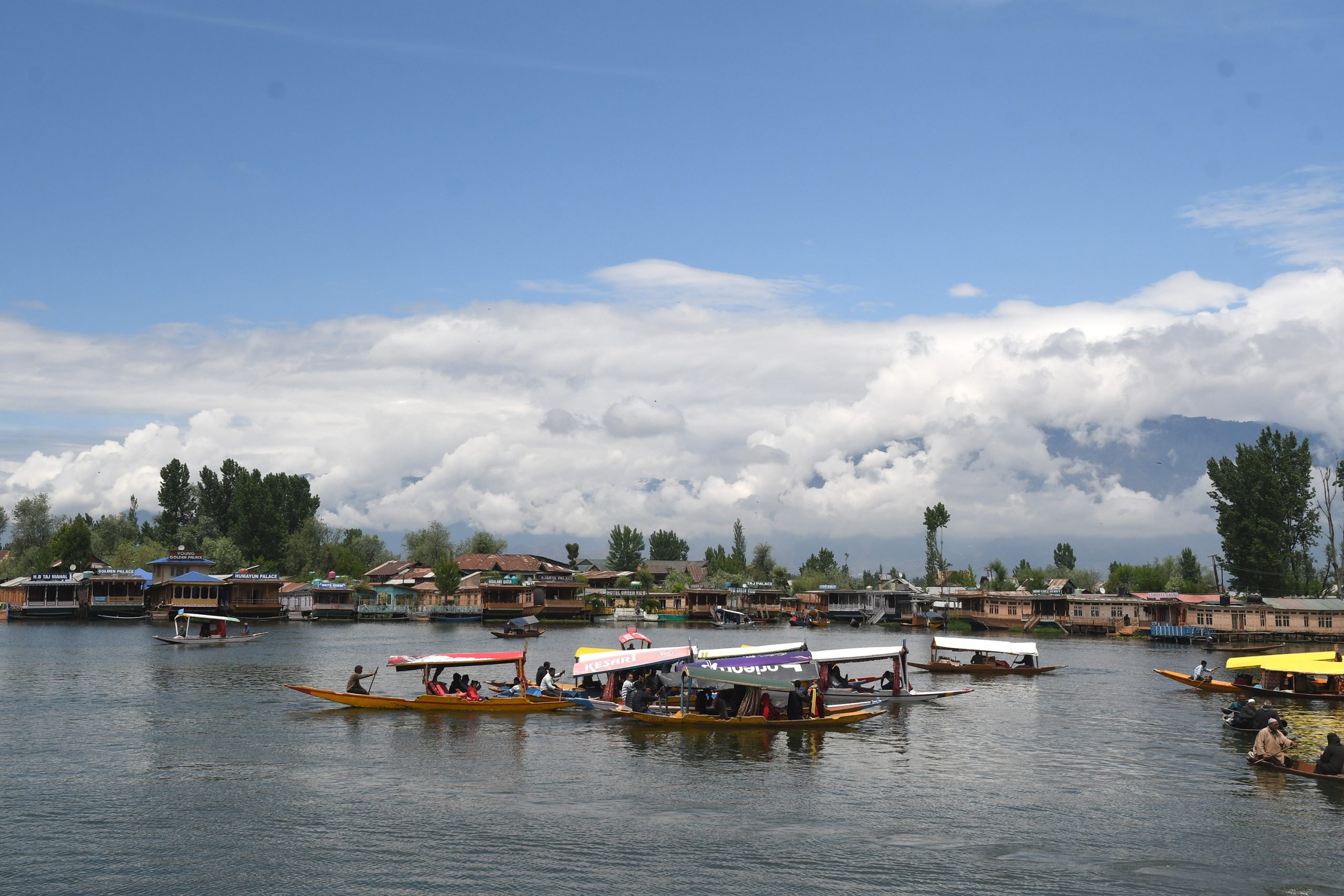 MeT Predicts Wet Spell From March 27 As Night Temp Rises At Most Places In J&K MeT Predicts Wet Spell From March 27 As Night Temp Rises At Most Places In J&K