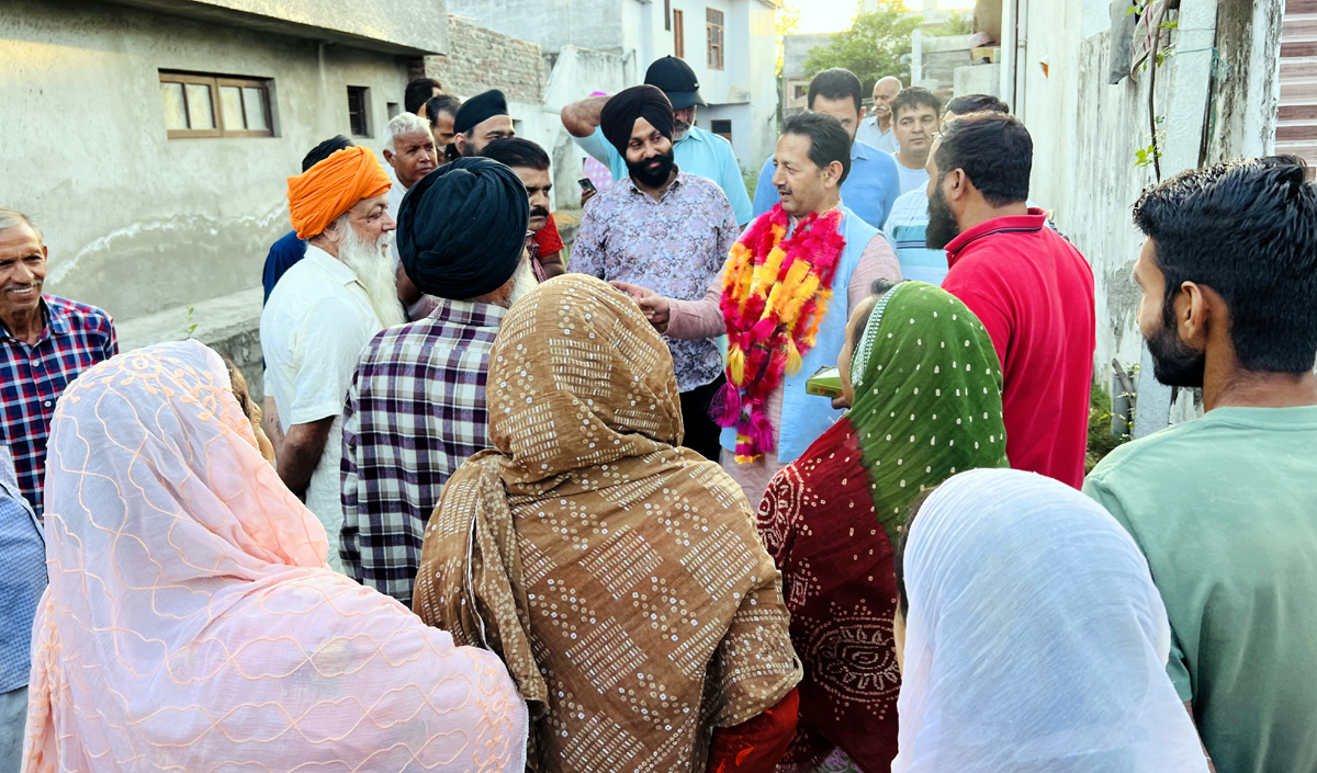 Dy Mayor, Baldev Singh Billawaria interacting with residents of Ward 56, Gangyal on Tuesday. Dy Mayor, Baldev Singh Billawaria interacting with residents of Ward 56, Gangyal on Tuesday.