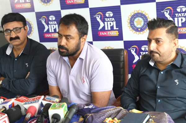 BCCI representative Amit Siddheshwar, flanked by JKCA media manager Rajesh Dhar and senior office assistant Manish Angral, addressing a press conference at Jammu. -Excelsior/Rakesh BCCI representative Amit Siddheshwar, flanked by JKCA media manager Rajesh Dhar and senior office assistant Manish Angral, addressing a press conference at Jammu. -Excelsior/Rakesh