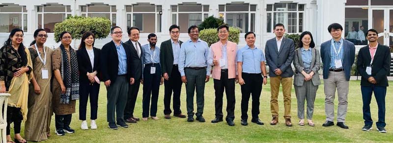 Director IIT Prof Manoj S Gaur alongwith dignitaries posing for a group photograph. Director IIT Prof Manoj S Gaur alongwith dignitaries posing for a group photograph.