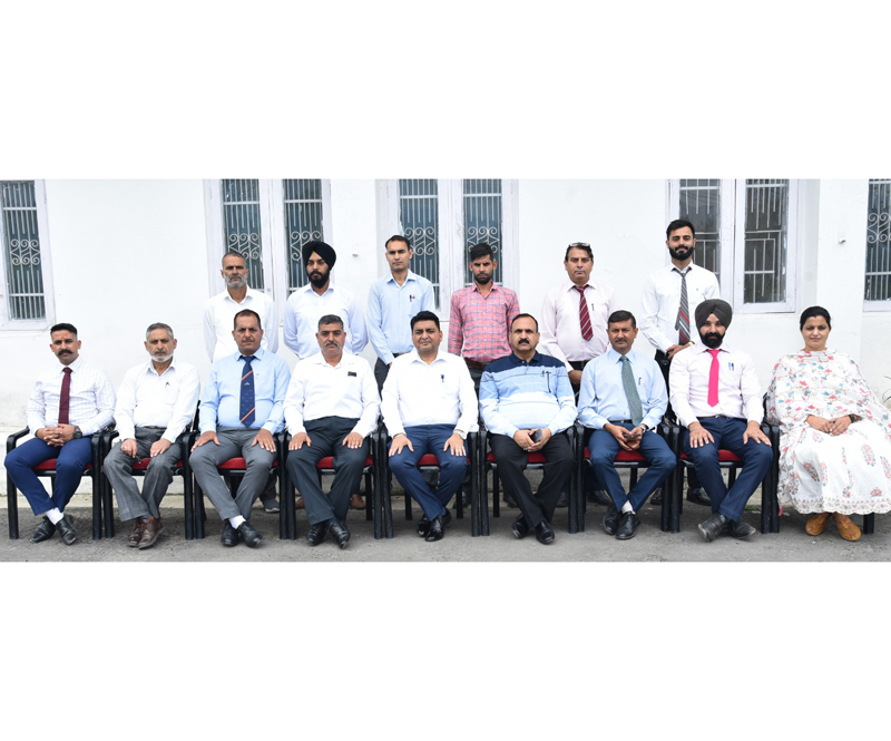 SKPA Dy Director Rajinder Gupta with the trainers from Crime Branch at inaugural of Refresher course. SKPA Dy Director Rajinder Gupta with the trainers from Crime Branch at inaugural of Refresher course.