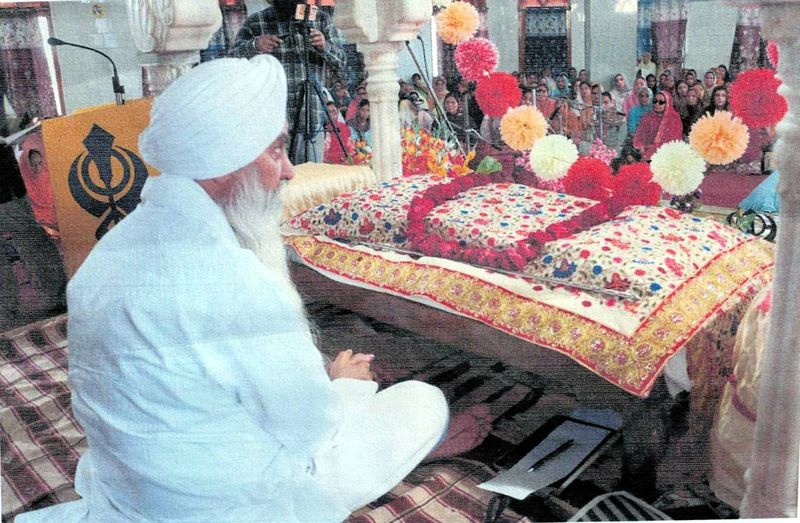 Mahant Manjit Singh, head priest Dera Nangali Sahib addressing religious gathering in Jammu on Tuesday. Mahant Manjit Singh, head priest Dera Nangali Sahib addressing religious gathering in Jammu on Tuesday.