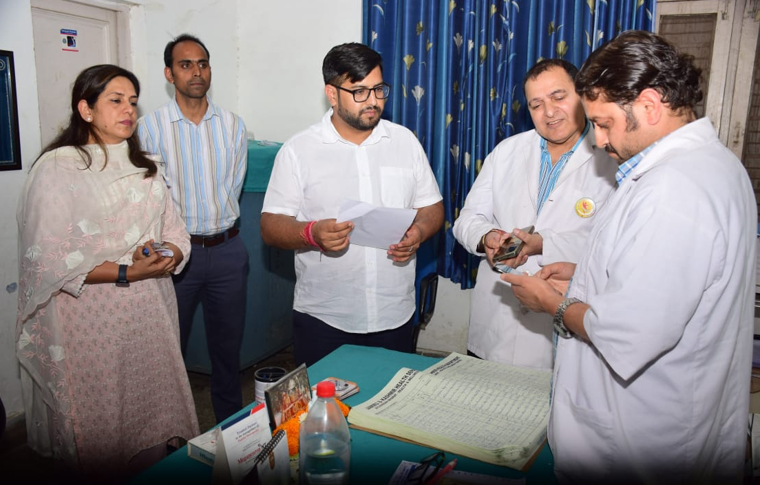 DC inspecting healthcare facilities in District Hospital in Samba.