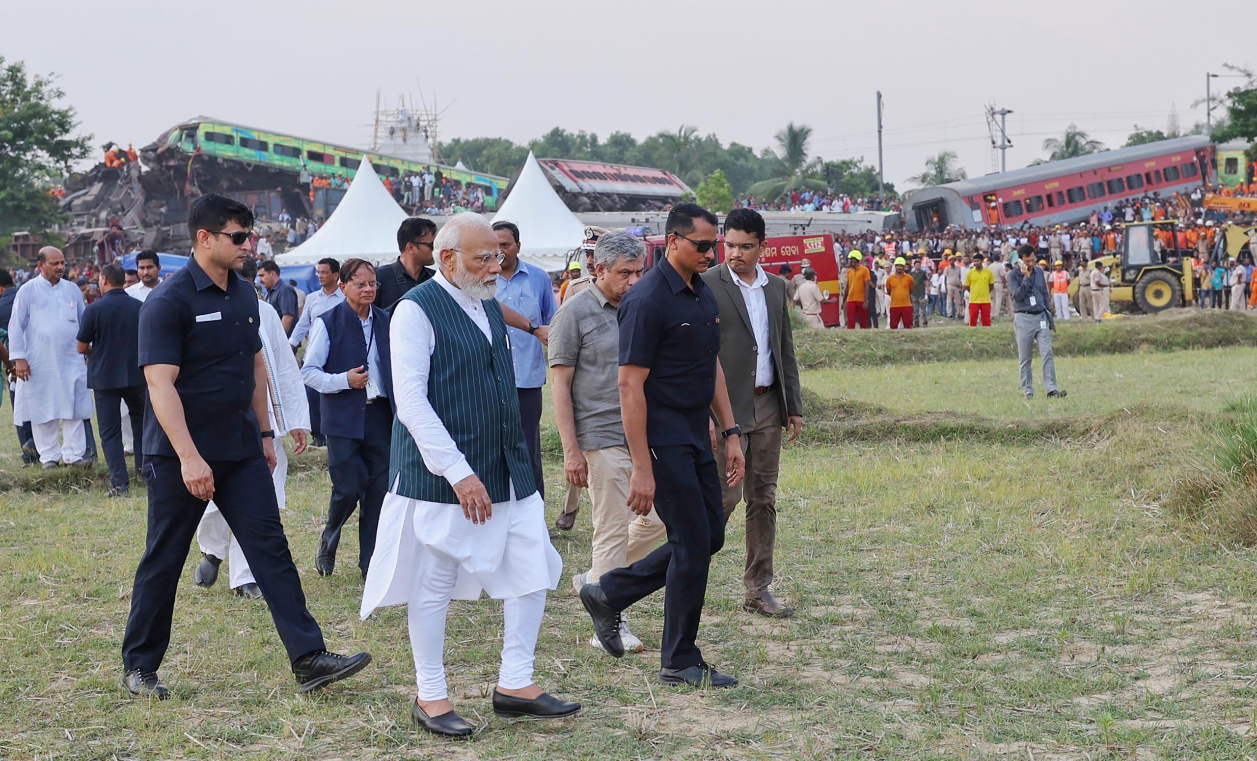 PM Modi visits Balasore train accident site