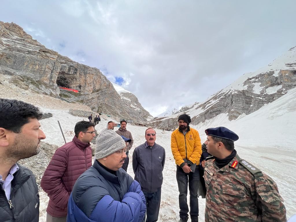 CEO SASB Conducts Extensive Tour Of Baltal Axis For Shri Amarnath Ji Yatra 2023 CEO SASB Conducts Extensive Tour Of Baltal Axis For Shri Amarnath Ji Yatra 2023
