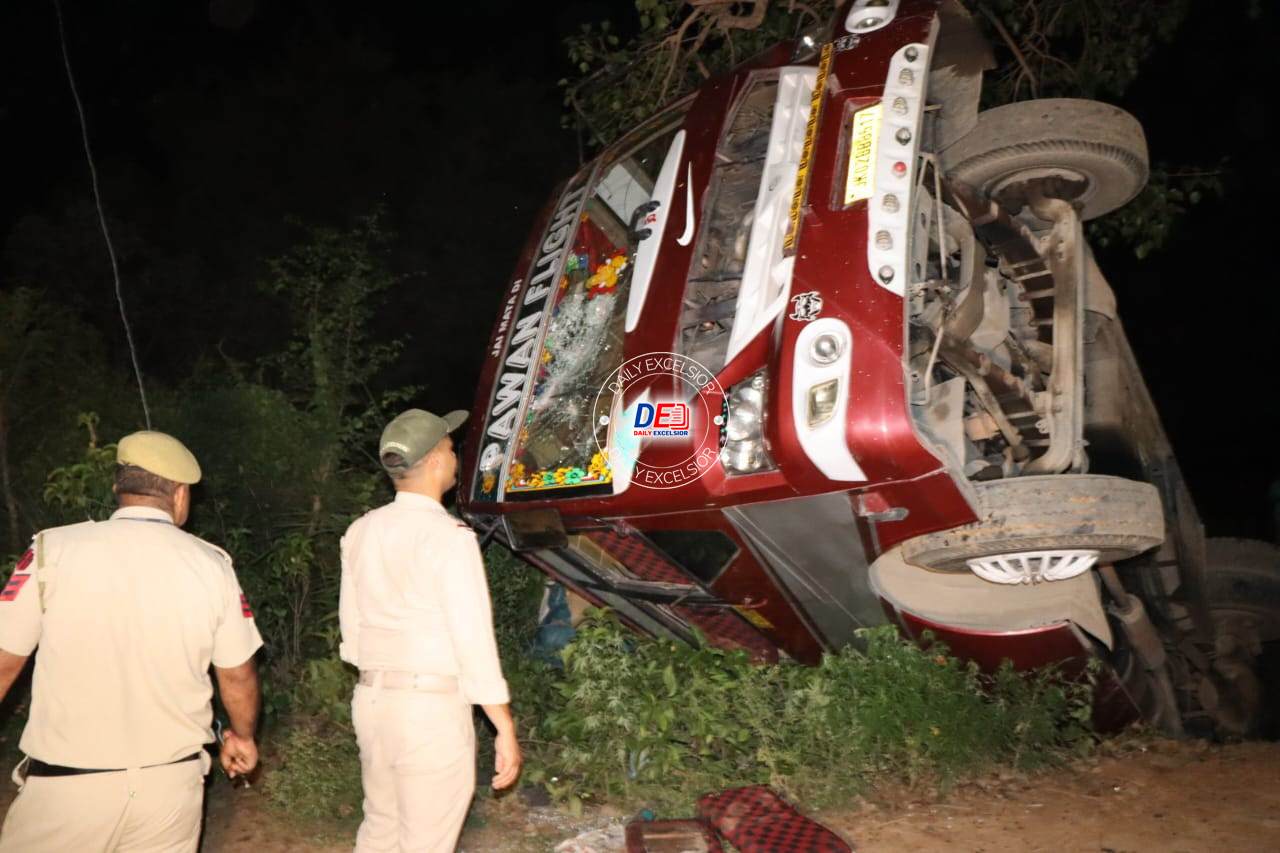 19 Injured As Bus Falls Into Canal In J&K’s Samba 19 Injured As Bus Falls Into Canal In J&K’s Samba