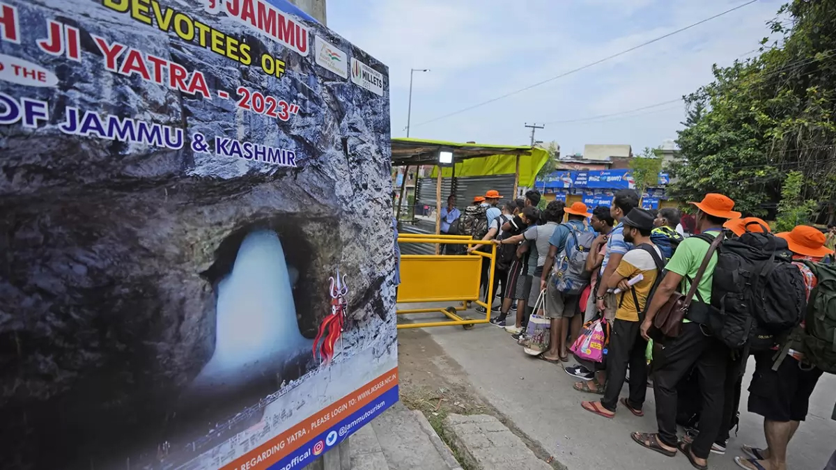 Anarnath Yatra 2023 | 6,523 Pilgrims Leave From Jammu Base Camp Anarnath Yatra 2023 | 6,523 Pilgrims Leave From Jammu Base Camp