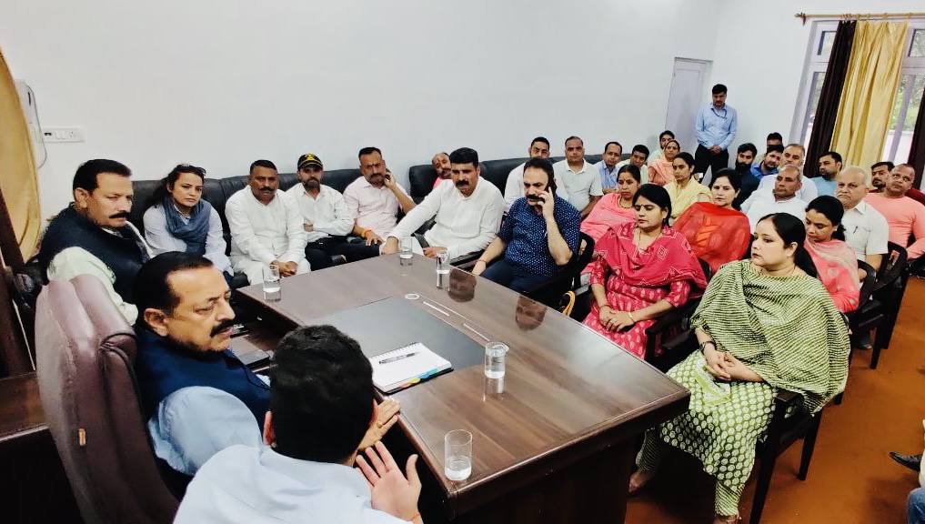 M 1 Union Minister Dr Jitendra Singh convening a meeting of district administration and PRIs to review the progress of ongoing developmental works at Udhampur on Saturday.