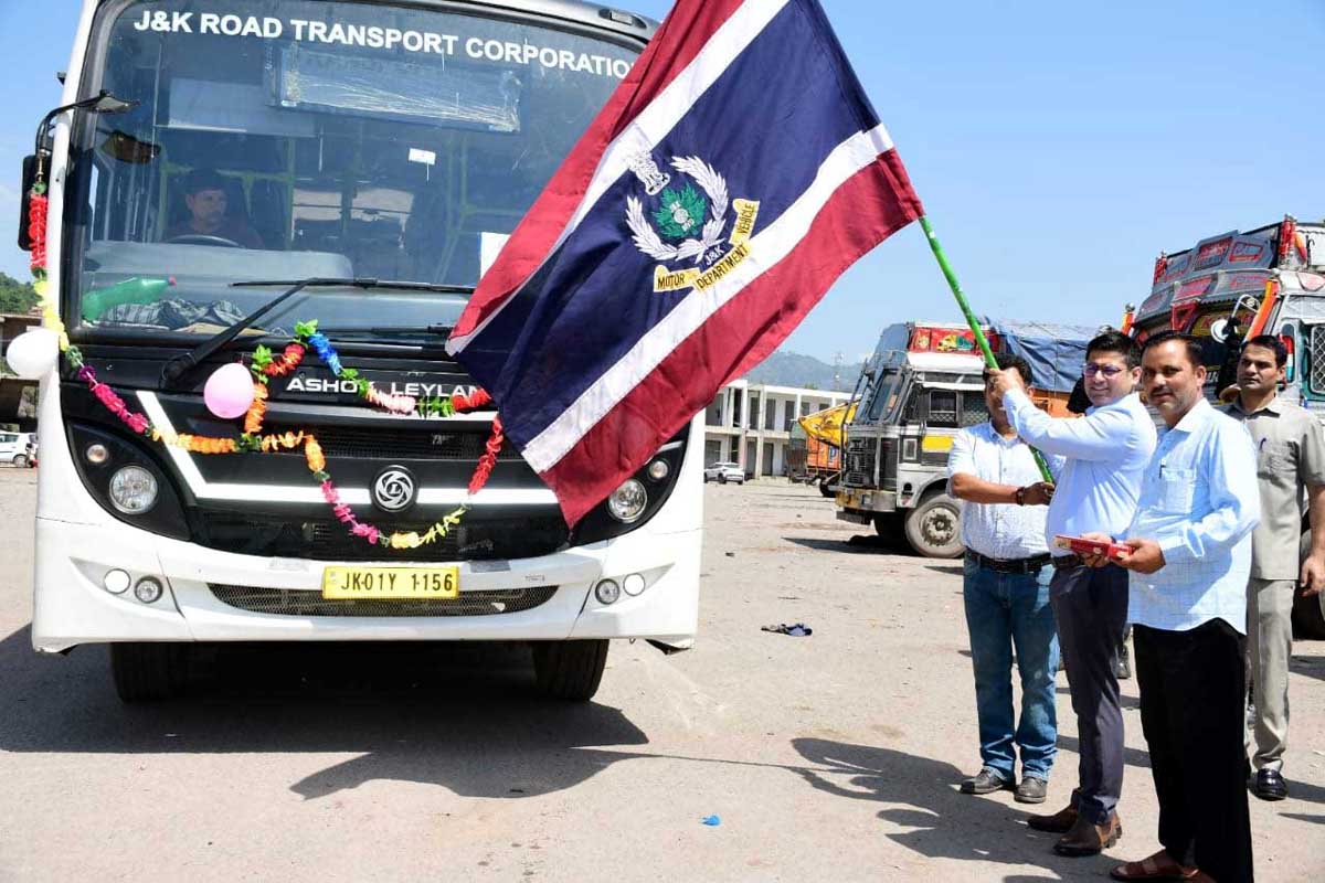 DC Rajouri flagging off new JKRTC service from Rajouri to Srinagar via Thanamandi. DC Rajouri flagging off new JKRTC service from Rajouri to Srinagar via Thanamandi.