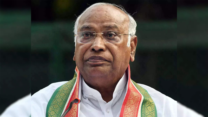 Modi Govt gulled people with lies, lectures: Congress Modi Govt gulled people with lies, lectures: Congress