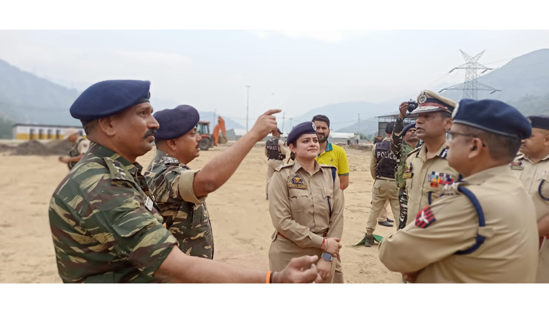 ADGP Jammu Zone, Mukesh Singh, interacting with security forces personnel in Ramban on Saturday. ADGP Jammu Zone, Mukesh Singh, interacting with security forces personnel in Ramban on Saturday.