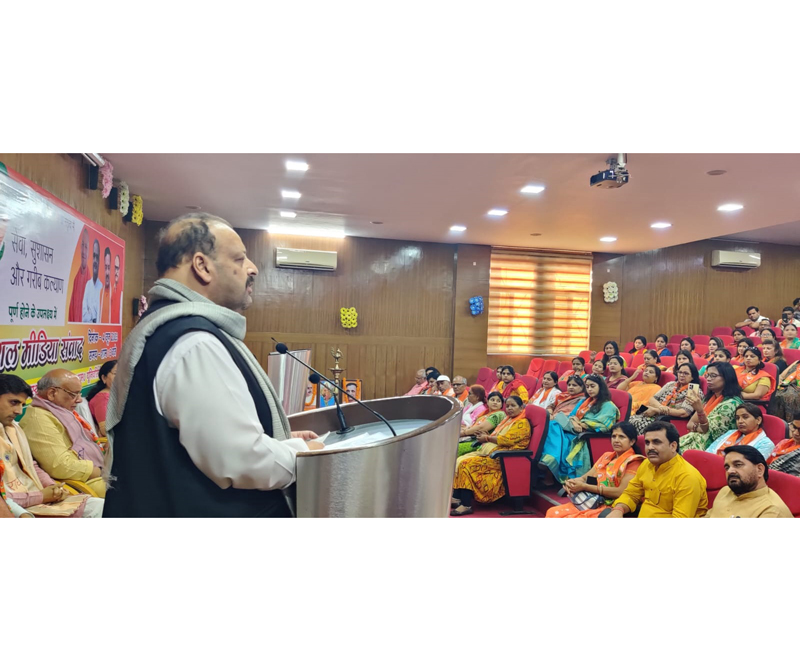 Senior BJP leader Devender Rana addressing BJP workers at Bagpat UP. Senior BJP leader Devender Rana addressing BJP workers at Bagpat UP.