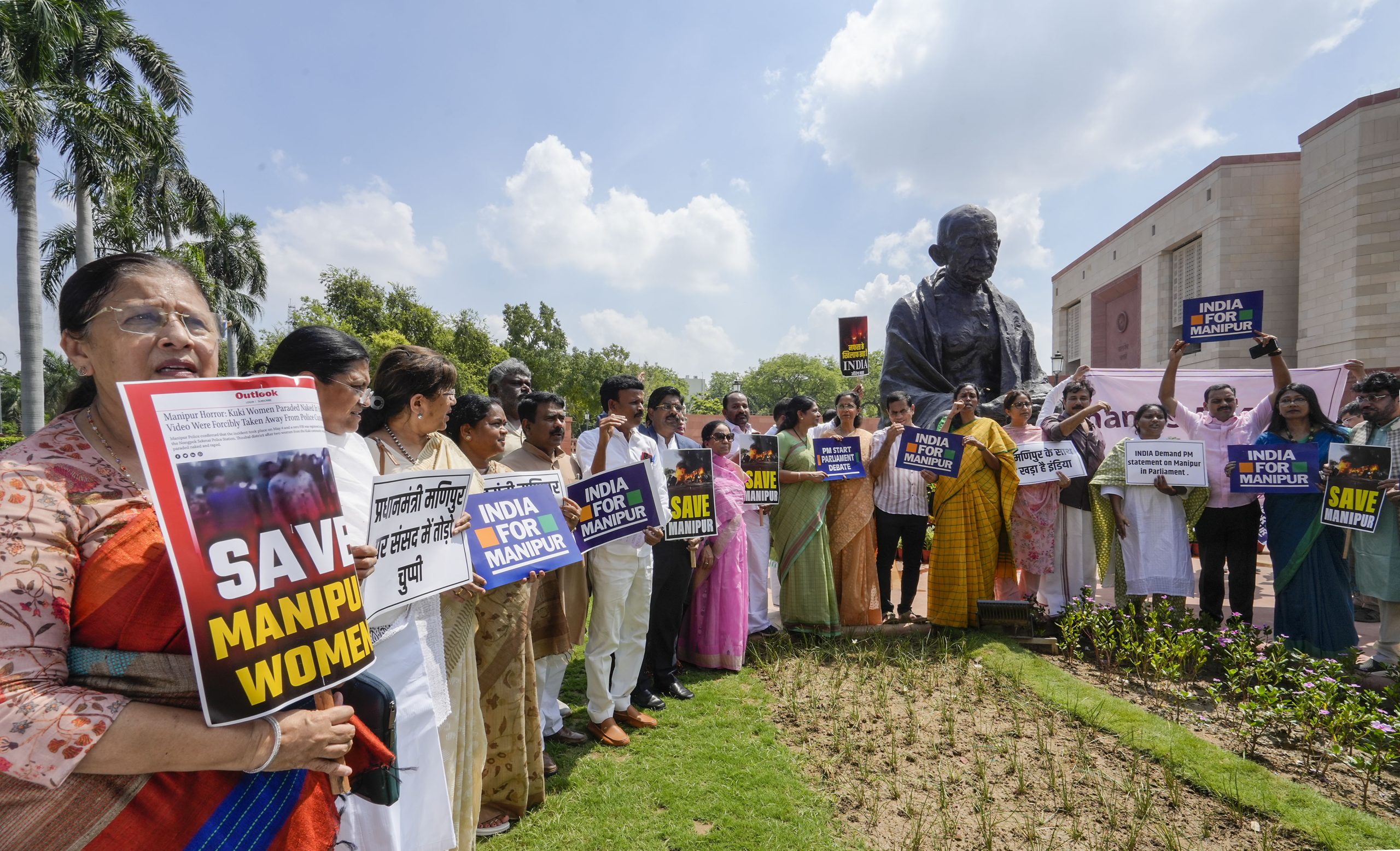 INDIA Alliance Protest Seeking PM's Statement On Manipur, Against AAP MP's Suspension To Continue Through Night INDIA Alliance Protest Seeking PM's Statement On Manipur, Against AAP MP's Suspension To Continue Through Night