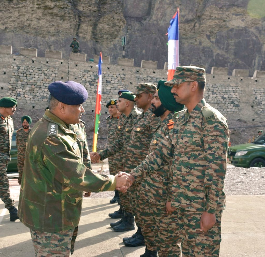 Army Chief Visits Forward Areas Of Ladakh To Review Operational Preparedness Army Chief Visits Forward Areas Of Ladakh To Review Operational Preparedness