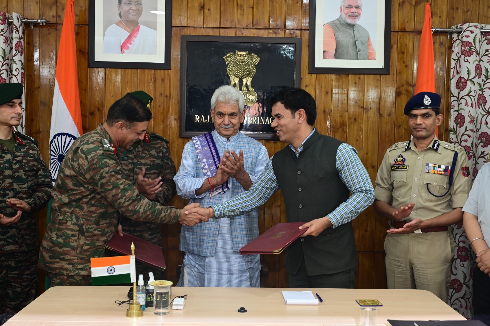 Ministry of Defence signed MoU with Ministry of Home Affairs through Govt of UT of J&K for transfer of 139.04 acres of Defence land measuring situated at Tattoo ground (7)