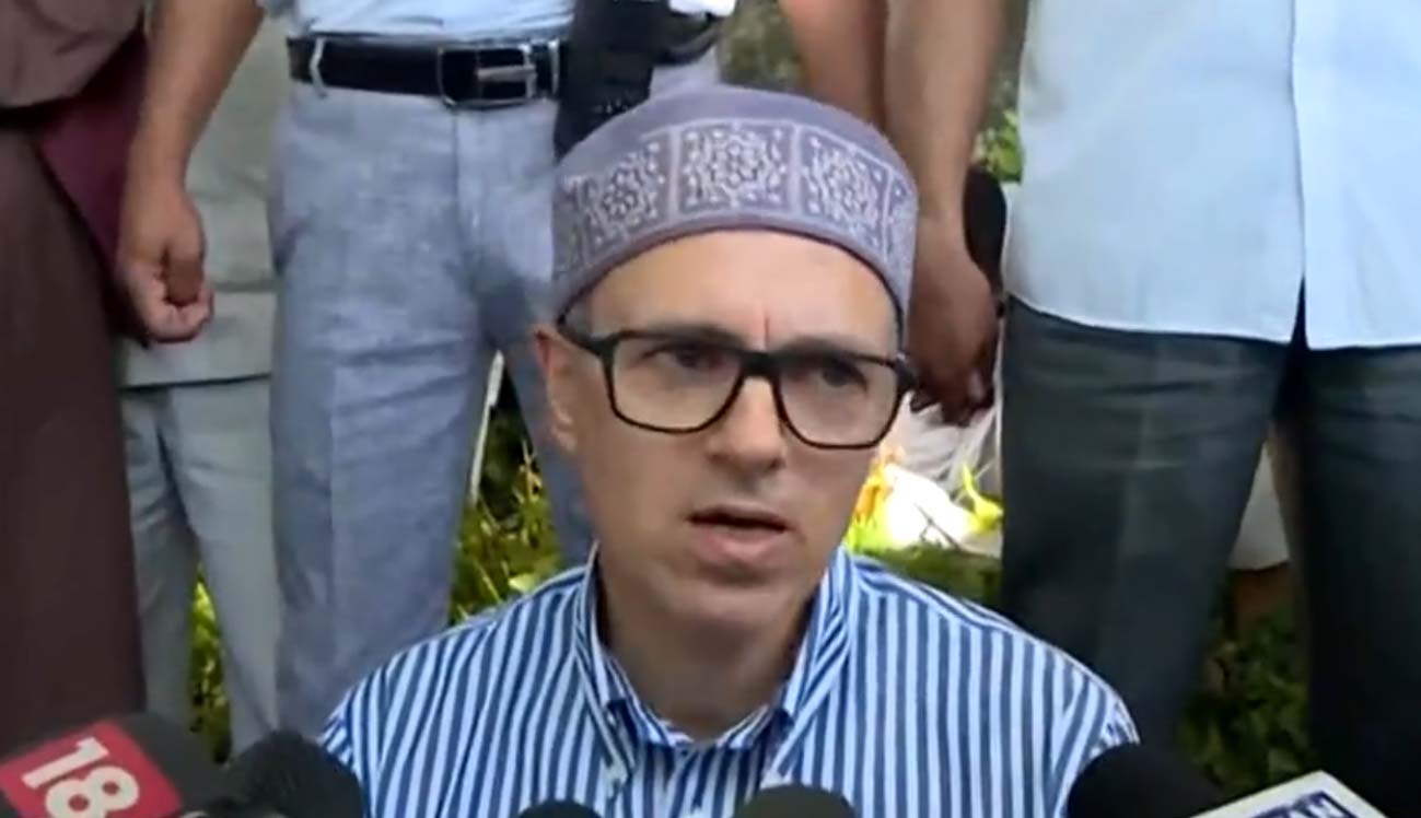 Hope SC Will Do Justice With People Of J&K While Hearing Article 370: Omar Abdullah Hope SC Will Do Justice With People Of J&K While Hearing Article 370: Omar Abdullah