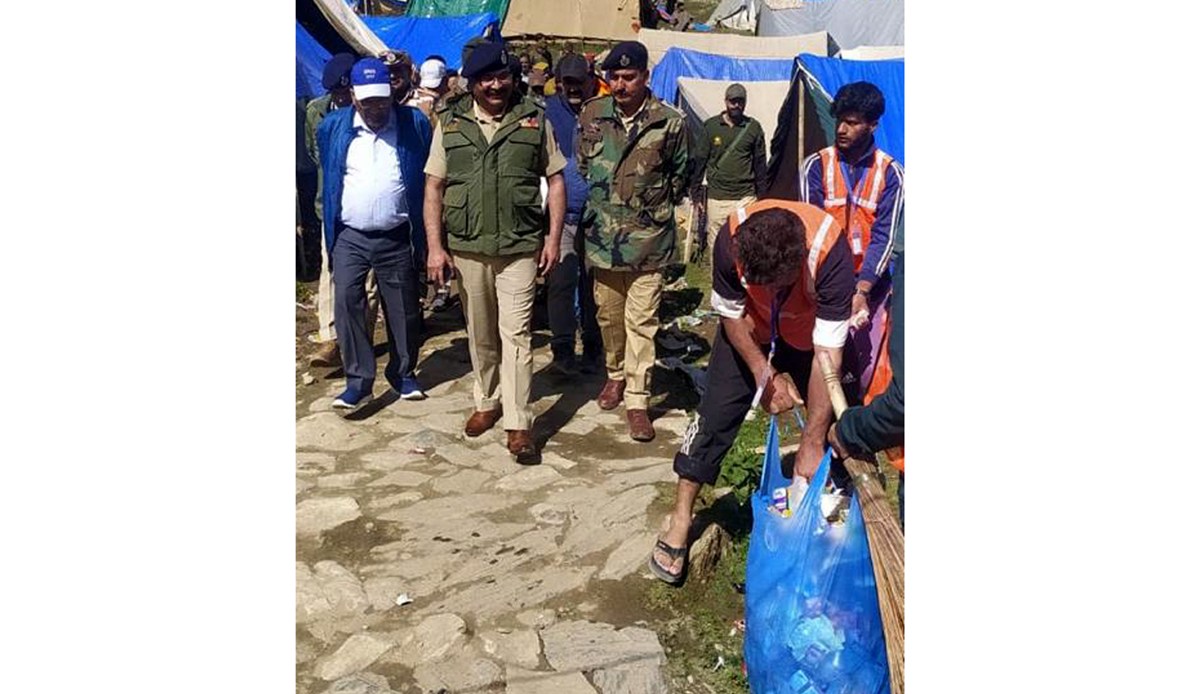 DGP Dilbag Singh and FC Home RK Goyal taking stock of Amarnathji Yatra arrangements on Sunday. DGP Dilbag Singh and FC Home RK Goyal taking stock of Amarnathji Yatra arrangements on Sunday.