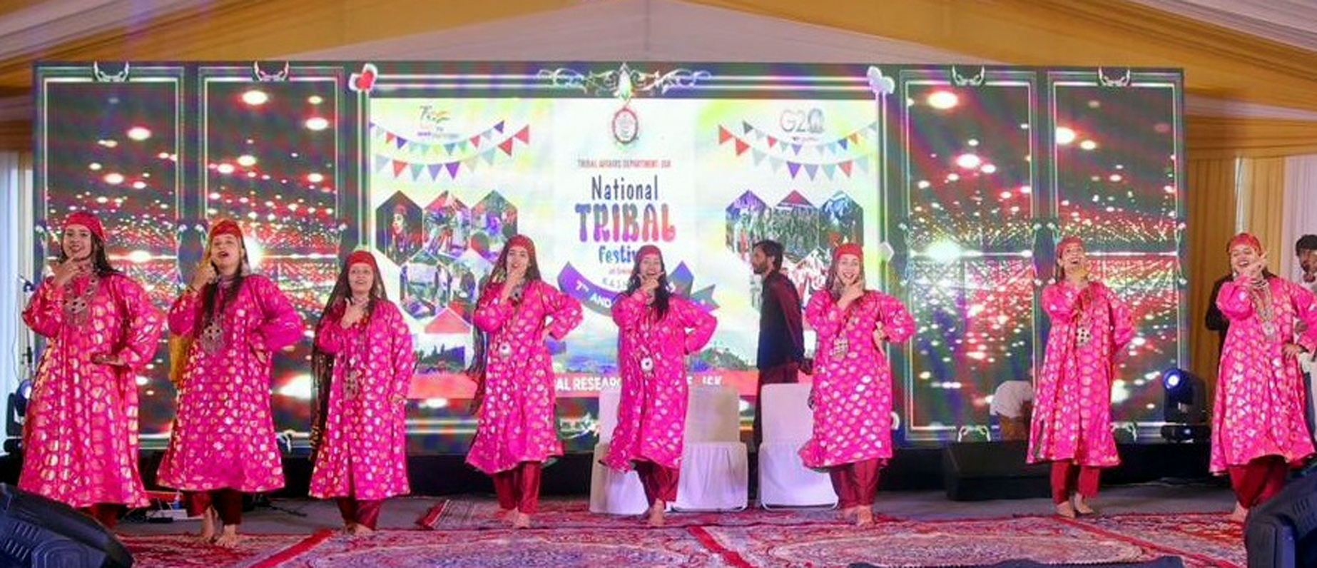 Artist performing during National Tribal Festival at Gulmarg. Artist performing during National Tribal Festival at Gulmarg.