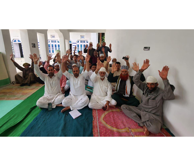 DDC Member and local leaders protesting at Potha in Surankote. DDC Member and local leaders protesting at Potha in Surankote.