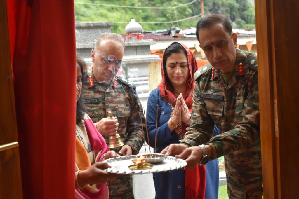 Army Commander Visits Sharda Temple In Jammu And Kashmir's Kupwara Army Commander Visits Sharda Temple In Jammu And Kashmir's Kupwara