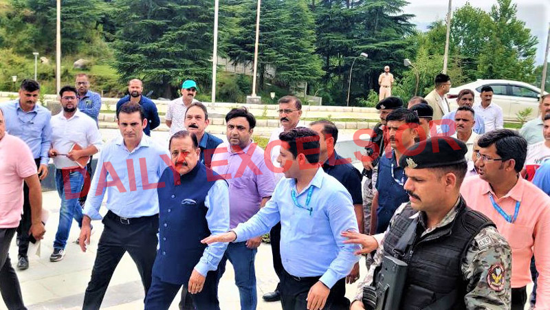 Union Minister Dr Jitendra Singh accompanied by senior officers going around to inspect various facilities at newly constructed State-of-the-Art Wellness Centre at Mantalai in district Udhampur on Sunday. —Excelsior/ K Kumar Union Minister Dr Jitendra Singh accompanied by senior officers going around to inspect various facilities at newly constructed State-of-the-Art Wellness Centre at Mantalai in district Udhampur on Sunday. —Excelsior/ K Kumar