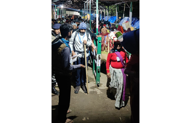 The yatris leaving for holy cave from Nunwan base camp on Wednesday. The yatris leaving for holy cave from Nunwan base camp on Wednesday.