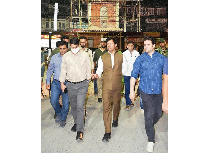Div Com Kashmir inspecting development works. Div Com Kashmir inspecting development works.