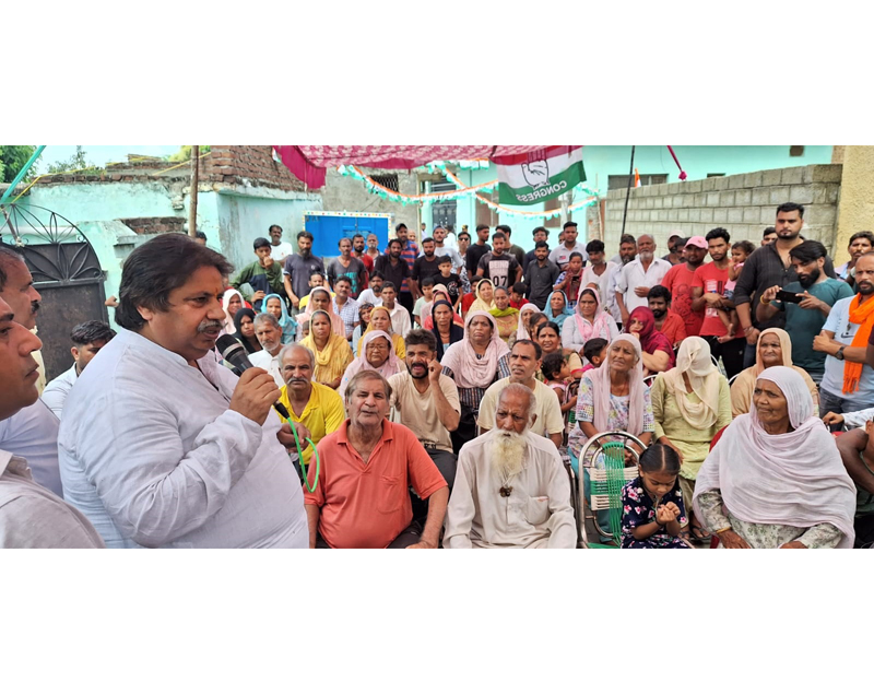 JKPCC working president Raman Bhalla addressing public meeting in Bahu Fort area of Jammu on Sunday. JKPCC working president Raman Bhalla addressing public meeting in Bahu Fort area of Jammu on Sunday.