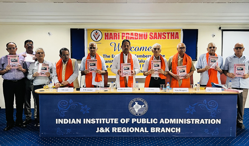 Deputy Mayor Jammu, Baldev Singh Billawaria, releasing the Annual News Reporter of Hari Prabhu Sanstha in Jammu on Sunday. Deputy Mayor Jammu, Baldev Singh Billawaria, releasing the Annual News Reporter of Hari Prabhu Sanstha in Jammu on Sunday.