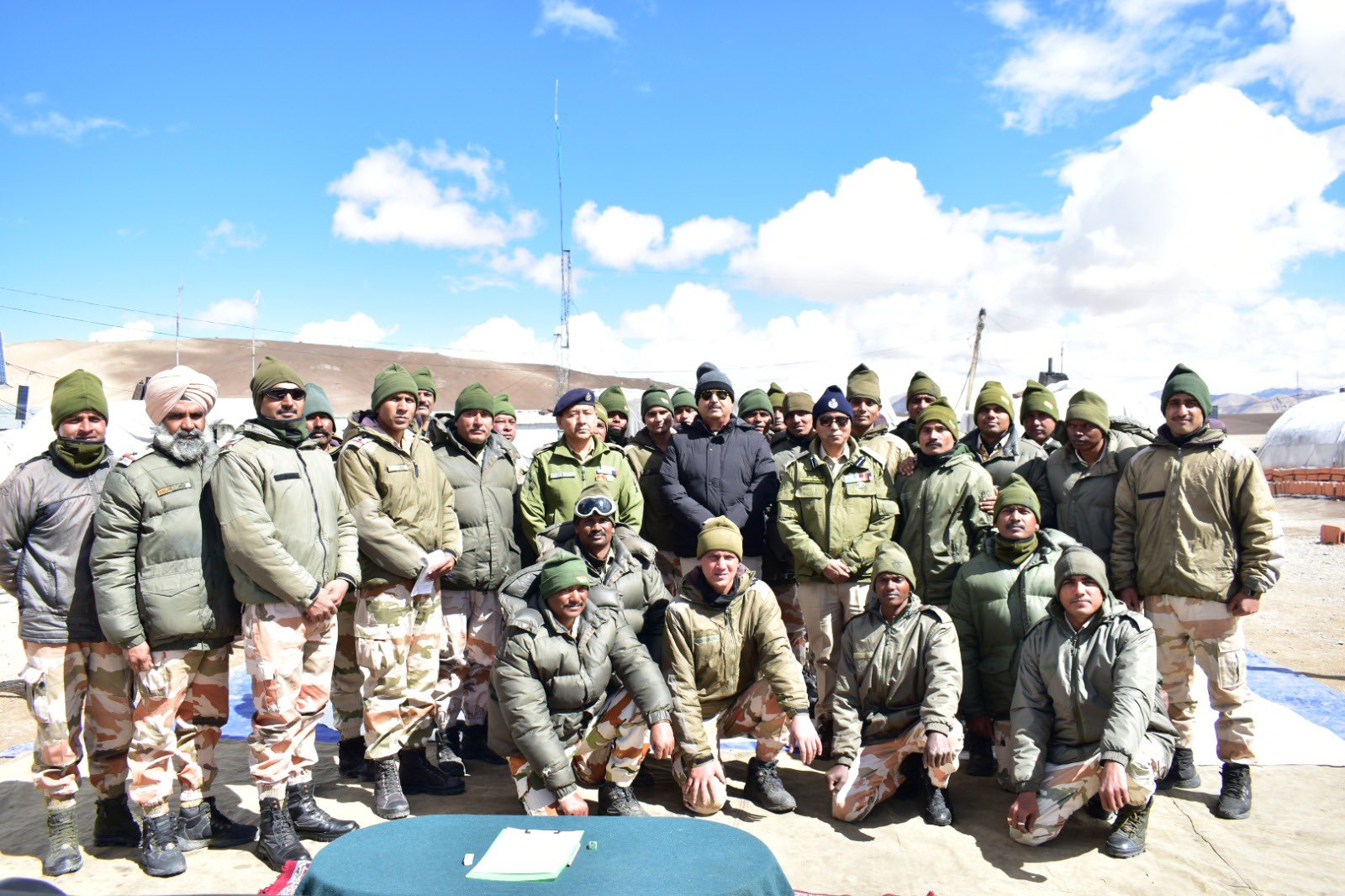 Ladakh Police Chief Visits LAC, Hails Army, ITBP Jawans For Securing Border Ladakh Police Chief Visits LAC, Hails Army, ITBP Jawans For Securing Border