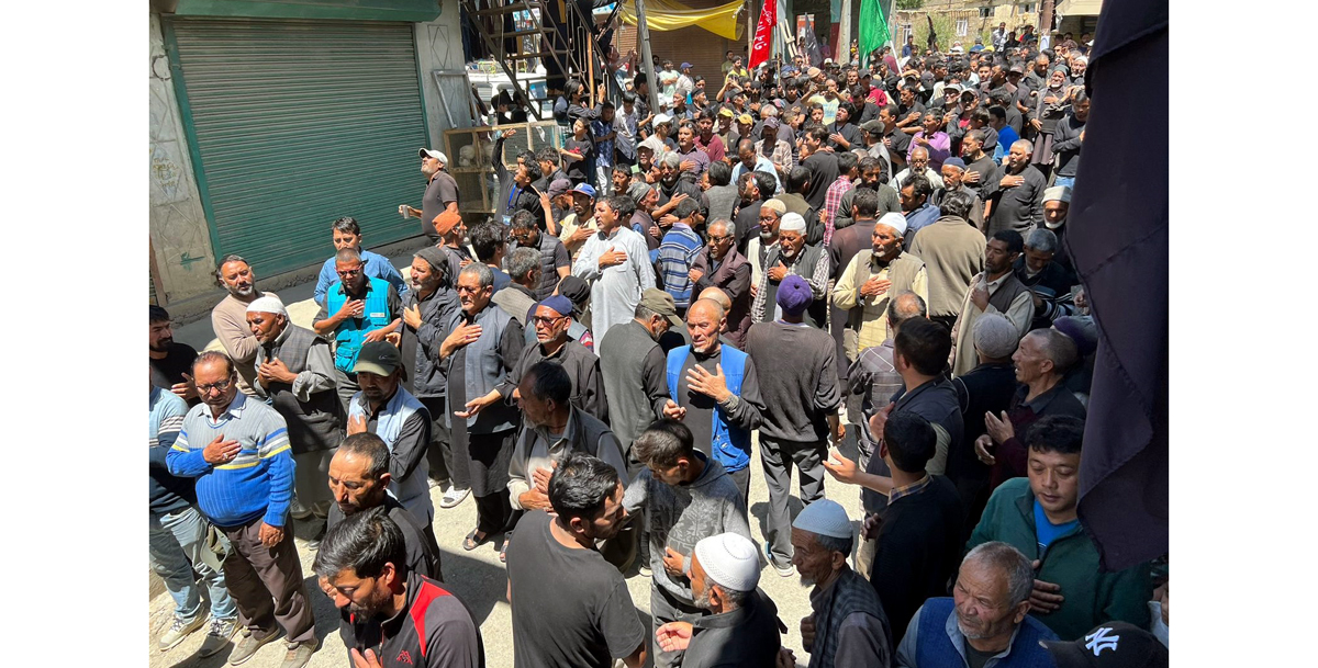 Muharram procession being taken out in Drass. -Excelsior/Basharat Ladakhi Muharram procession being taken out in Drass. -Excelsior/Basharat Ladakhi