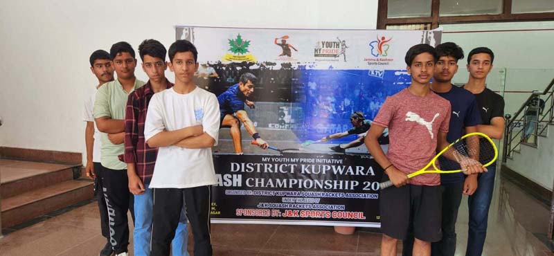 Winners posing for a photograph. Winners posing for a photograph.