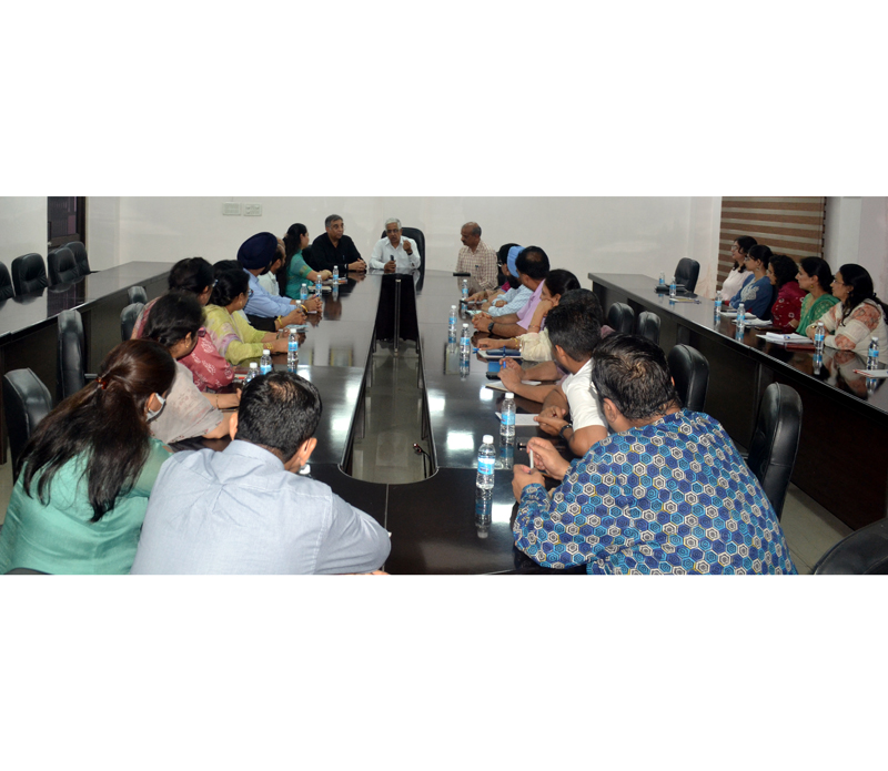 JU Vice-Chancellor and officers having an interaction with Delhi University Registrar. JU Vice-Chancellor and officers having an interaction with Delhi University Registrar.