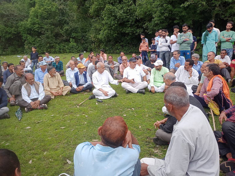 The activists of Kisan Sabha during a one day convention at Sachara Billawar on Monday. The activists of Kisan Sabha during a one day convention at Sachara Billawar on Monday.